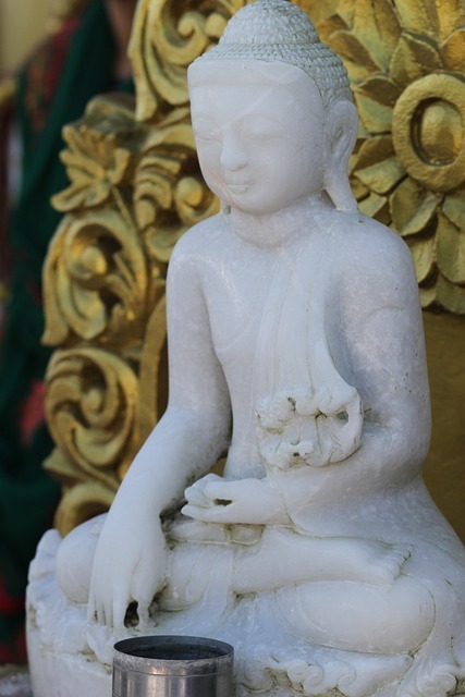 buddha-642585_640.jpg
