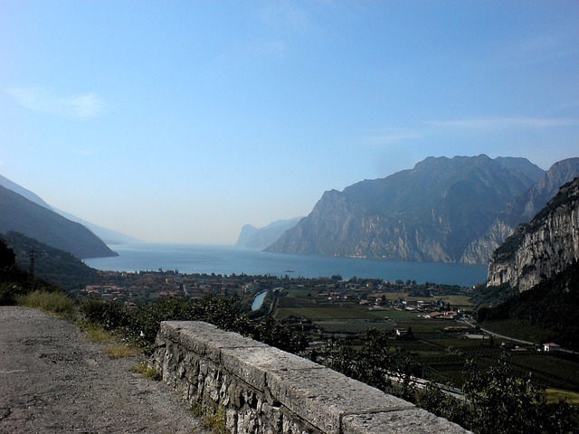 garda-50252_640.jpg