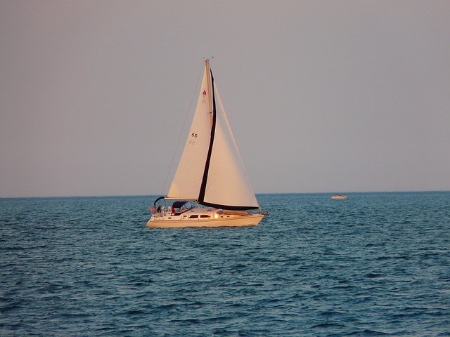 sailboat-g5ee49a607_640.jpg