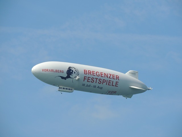zeppelin-56400_640.jpg